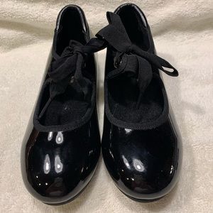 Balera Tap shoes, NWOB size 13.5C.  Run small